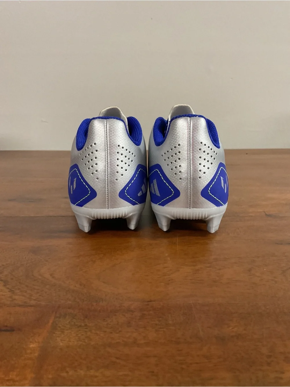 Brand New-adidas F50 CLUB MESSI Firm/Multi-Ground Soccer Cleats